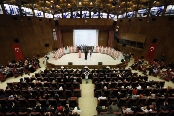 Melihat Wisuda Sekolah Anak-anak Pengungsi Suriah Di Turki