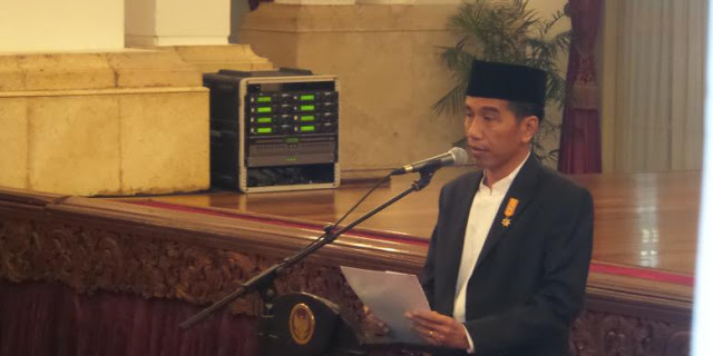 Jokowi Ajak Masyarakat Jaga Harga Diri, Gak Salah Nih?
