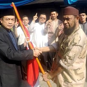 KOMAT Tolikara Pimpinan Ust. Fadlan Garamatan Terbang ke Papua Cari Fakta