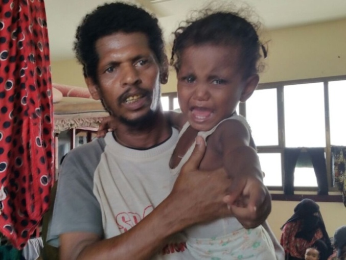 pengungsi Aden, Yaman - menangis akibat kurangnya bantuan kemanusiaan