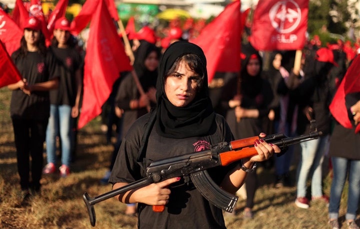 Foto-Foto Wisudawati Bacth Militer Palestina