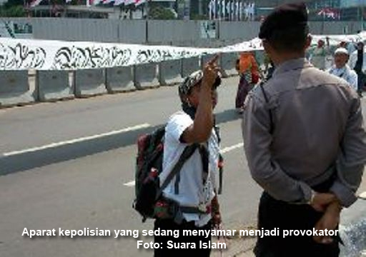 Kisah Tertangkapnya Oknum Polisi Kristen Yang Pakai Baju FPI dan Jadi Provokator Parade Tauhid di Jakarta