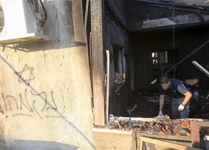 dibakar teroris Yahudi - sisa2 puing kebakaran