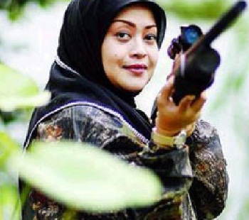 Fahira Idris: Saya Tantang Ahok, Berani Gak Gusur Perumahan Elit dan Mal Yang Berdiri di Daerah Resapan Air?