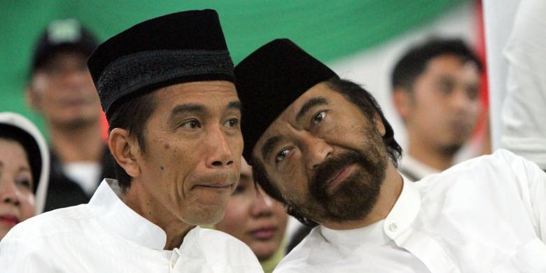 AJI Nilai Jokowi Hipokrit Berikan Surya Paloh Bintang Mahaputra Utama