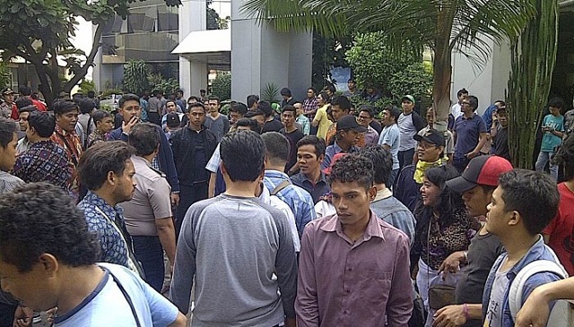 Dianggap Selalu Bela Ahok, Kantor Detikcom Digeruduk Massa