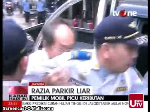 Video: Sudah Parkir Salah, Kakek Yang Mengaku Kerabat Ahok Pukul Petugas Dishub