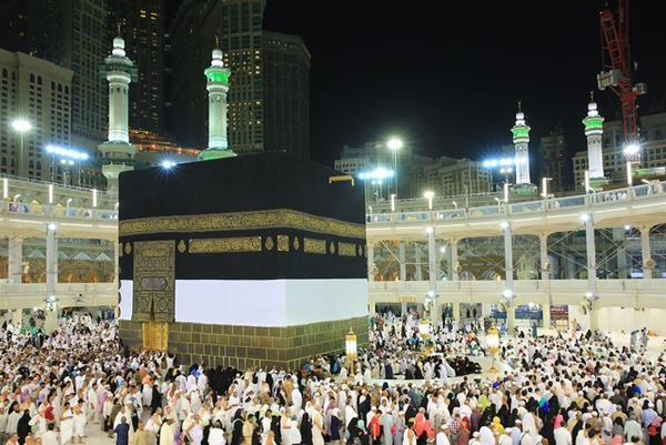 pengangkatan kain kiswah Ka'bah-1