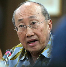 Sebut Indonesia Bangsa Pisang, Engkoh Sofyan Wanandi Harus Minta Maaf