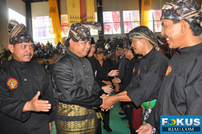 Prabowo Disambut Meriah Warga Kota Padang, Beda Dengan Jokowi...