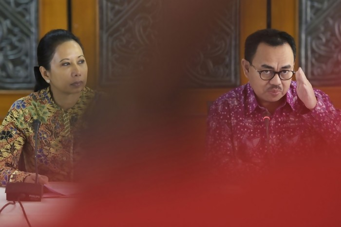 CBA: Segera Copot Menteri Rini dan Menteri Sudirman Said, Rugikan Negara Ratusan Triliun