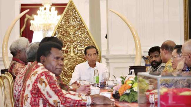 gidi diundang ke istana