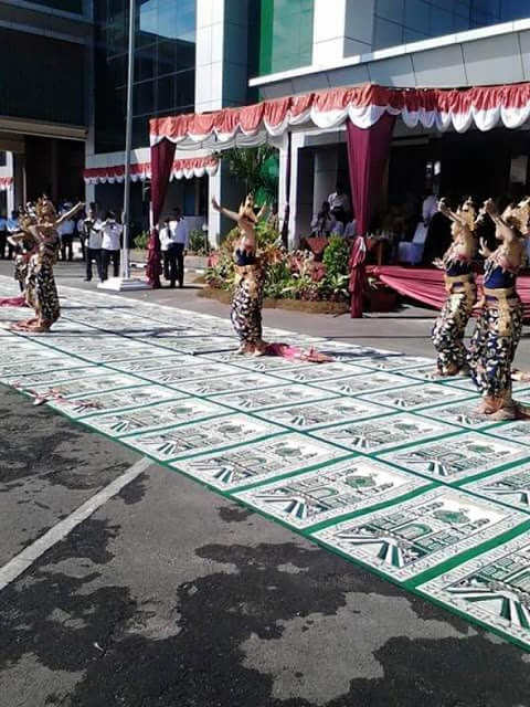 karpet sholat menari