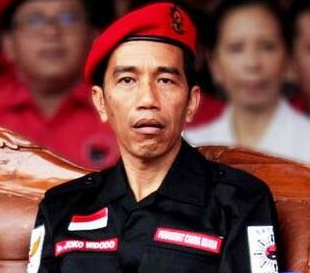 Jokowi, Kekecewaan Massa, dan REVOLUSI SOSIAL