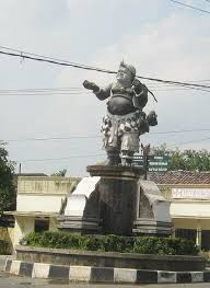 Gak Ada Angin Gak Ada Hujan, Patung Semar di Purwakarta Roboh