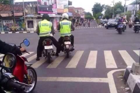 polisi 1