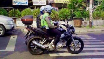 polisi 4