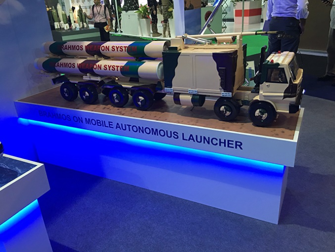 DSA 2016 - Peluncur rudal buatan India