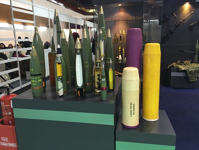 DSA 2016 - berbagai bom dan rudal