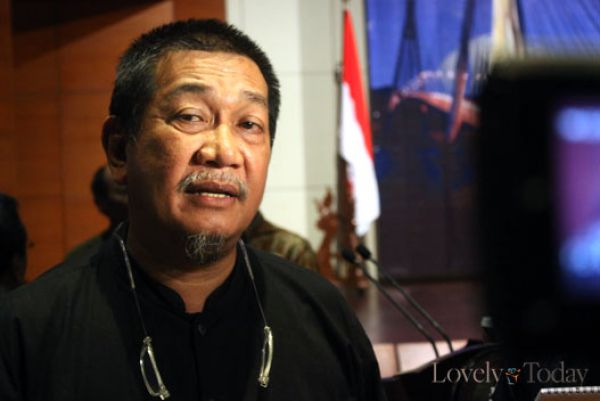 Deddy Mizwar Menangis Saat Bicara Reklamasi Jakarta: Janganlah Peradaban Dibangun Dengan Korbankan Rakyat