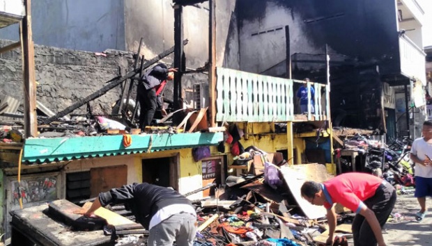 Bakar Rumah Warga, Bagian Skenario Penguasa Usir Warga Luar Batang?