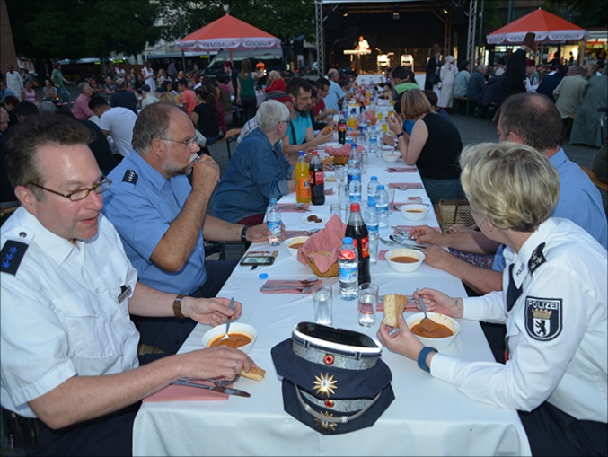 Iftar Di Jerman-Kepolisian Berlin Turut hadir