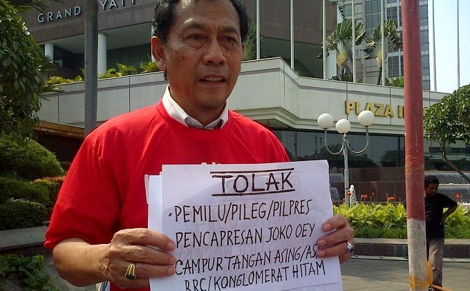 jokoowi sri bintang
