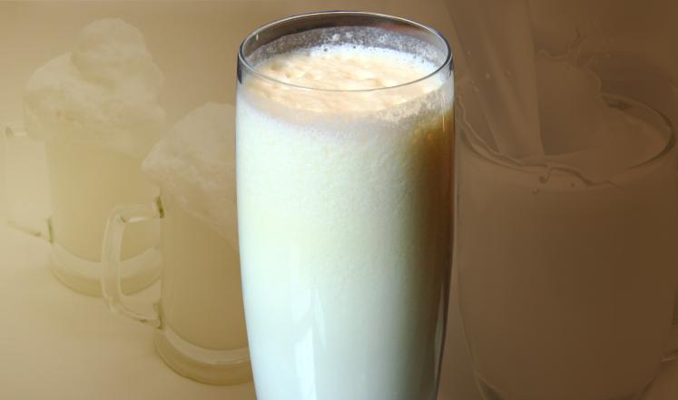 Viral Aksi Petani Terpaksa Buang Susu Sapi, DPR Harap Pemerintah Lakukan Ini...