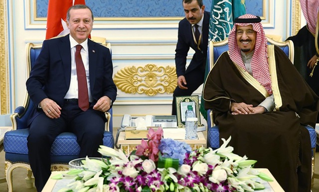 erdogan-kingsalman-2015-12-29-riyadhtalks-b