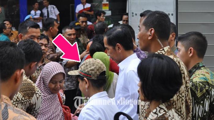 Sangat Merakyat: Bagi Sembako, Isteri Jokowi Pakai Topi Seharga Rp.4 Juta