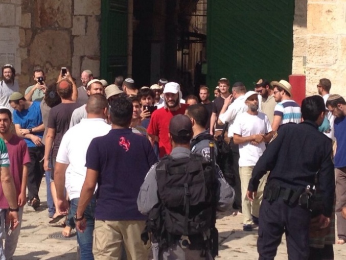 Perayaan Runtuhnya Kuil Sulaiman - Warga Yahudi Bersiap Masuk