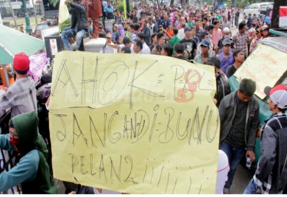 Dukung Calon Muslim, 500.000 PKL Jakarta Sepakat Tolak Ahok