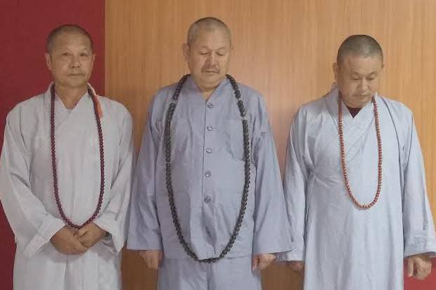 Edarkan Uang Palsu, Tiga Biksu Cina Ditangkap: Kenapa Sepi Pemberitaan ya?