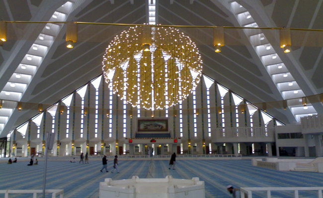 bag-tamat-masjid-malik-faisal-dalam