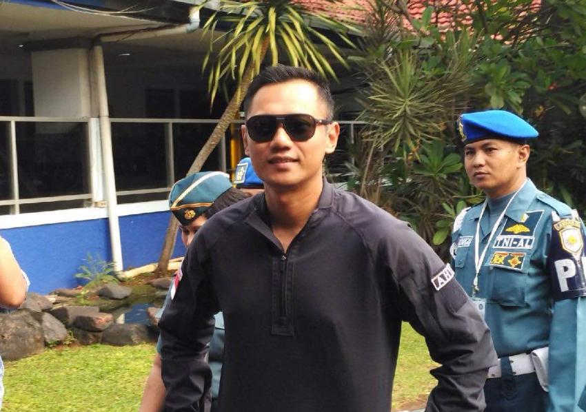 Benarkah SBY Menarik Agus ke Politik Karena Isu Cedera Punggung?