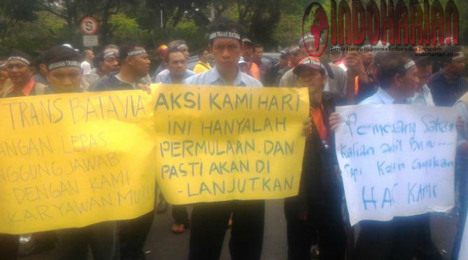 Sepi Pemberitaan, 414 Karyawan TransJakarta Demo Kantor Ahok karena Di PHK Massal & Tidak Digaji