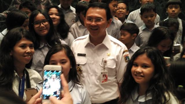 Survey LSI: Pendukung Ahjrot Mayoritas Lulusan SD dan Putus Sekolah