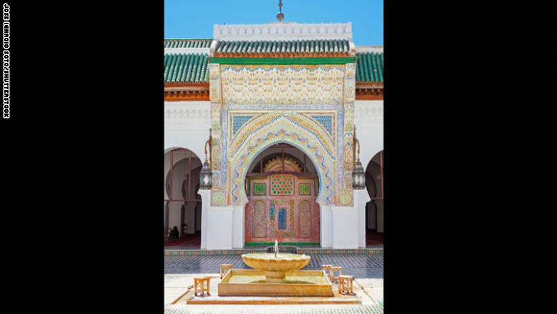 Mengunjungi Perpustakaan Tertua Di Dunia