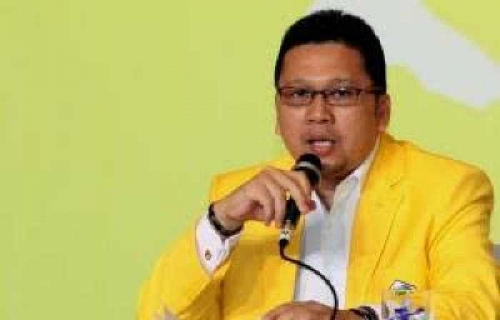 Hina Al Quran, Politikus Golkar Desak Partainya Tarik Dukungan Terhadap Ahok