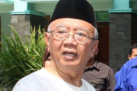 Gus Sholah Tegaskan Nusron Bukan Bagian Keluarga Wahid Hasyim
