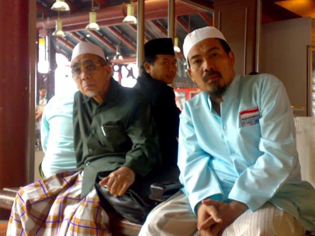 Putra Mbah Maimoen Zubair: Kayaknya Agama Nusron Cs adalah ‘Uang’