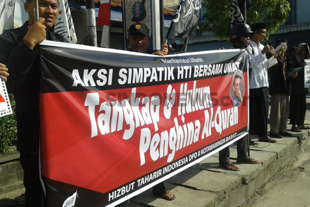 HTI Pangkalan Bun, Kalteng, Desak Ahok Ditangkap