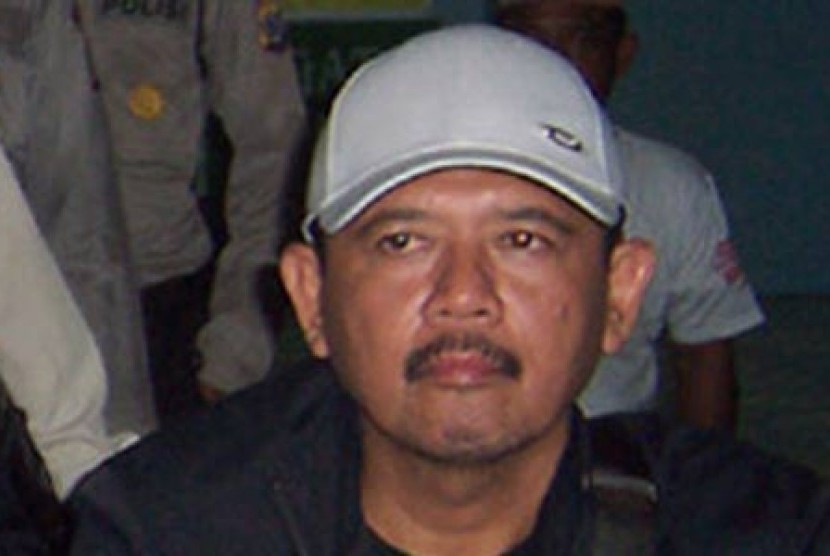 Ribuan Lebah Ngamuk Nyengat Pengawal Jokowi, Ki Gendeng: "Hewan aja Tak Suka, Apalagi Manusia..."