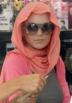 lindsaylohanhijab2