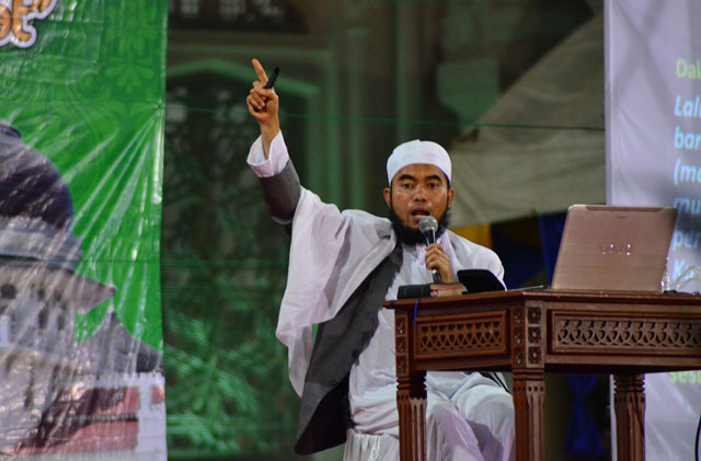 Ust. Nababan: Hanya Kaum Munafik Yang Tidak Tersinggung Ketika Agamanya Dilecehkan