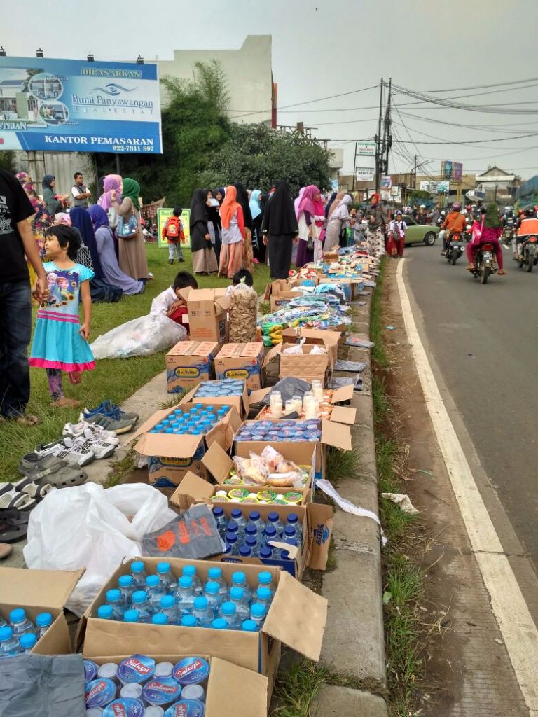 [Foto] Update Longmarch 212: Dukungan Warga Cileunyi Untuk Mujahid Ciamis