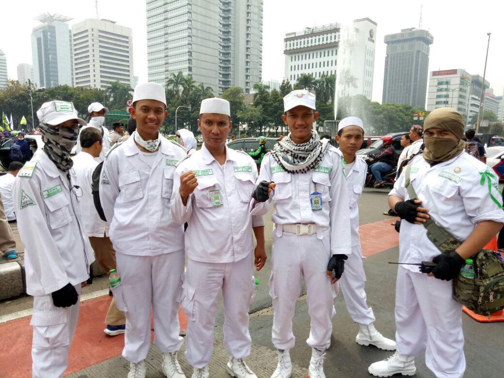 Pernak Pernik  Demo Bela islam 2: Ketika Quran Dinistakan, Kalian Dimana?