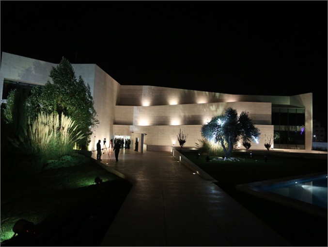 Melihat Museum Yasser Arafat