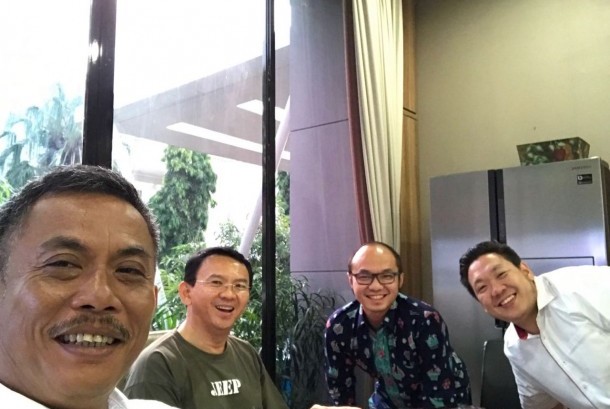 Ahok dan Timsesnya Tertawakan Jutaan Umat Islam Yang Bela Qur'an