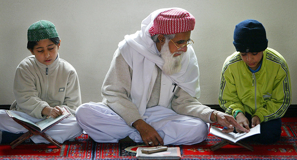 4 Manfaat Menghafal Alquran yang Perlu Kamu Ketahui